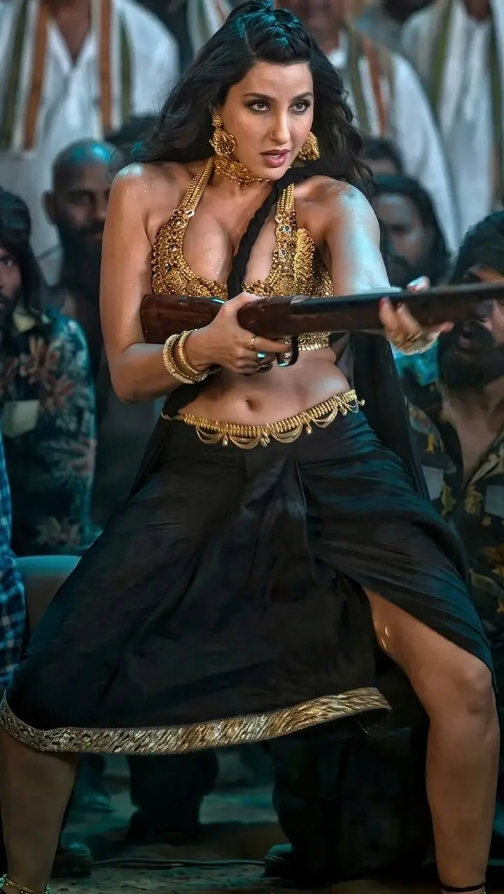 Nora Fatehi के गाने पर विवाद