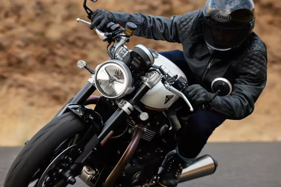 Triumph Speed Twin 1200 Cafe Racer Edition