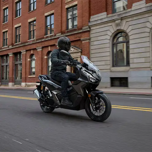 Honda ADV160 Maxi-Scooter
